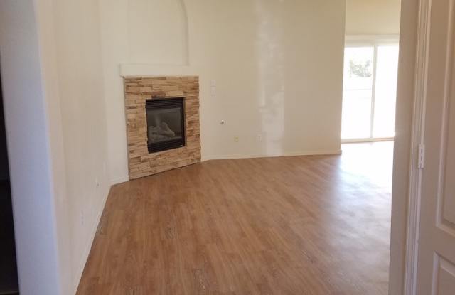 3 bed, 2 bath, 1400 sq ft home in Huning Ranch Coming Soon! Gallery 3