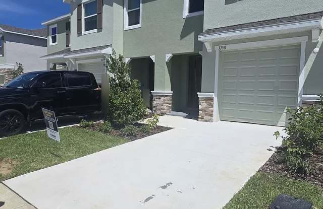 32513 Midsummer Night Ln Gallery 1