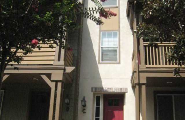 713 S Azusa Avenue photos photos