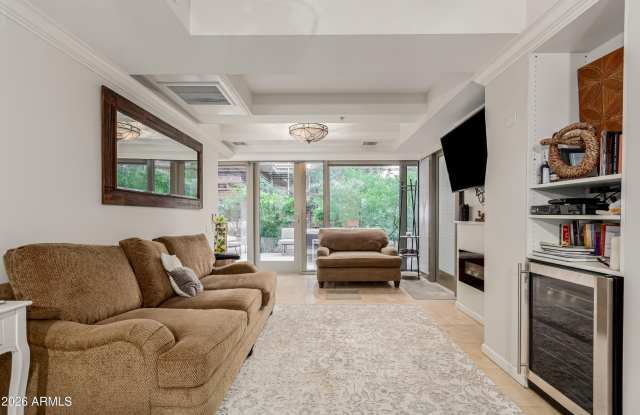 7137 E RANCHO VISTA Drive Gallery 2