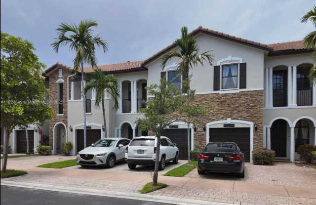 10269 NW 32nd Ter photos photos