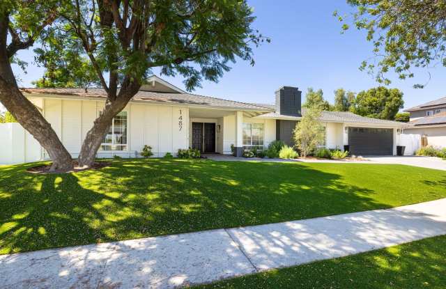 5 bedroom 2.5 bathroom home in Shadow Oaks - 1487 Norman Avenue, Thousand Oaks, CA 91360