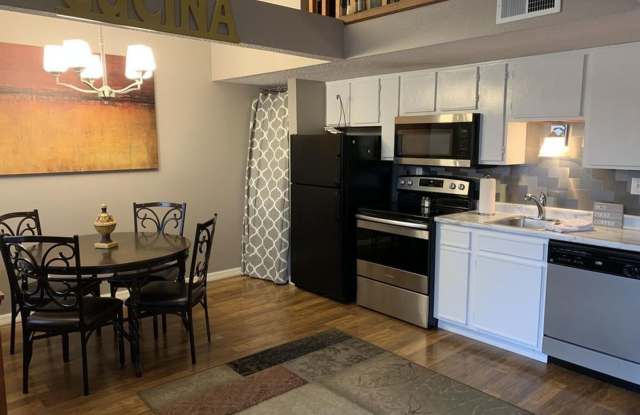 Furnished 2 Bedroom 2 Bath Apartment in Branson MO photos photos
