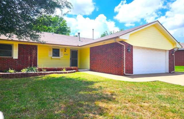 3 Bed 2 Bath 2 Car Garage-Westlake Addition NW OKC Gallery 1