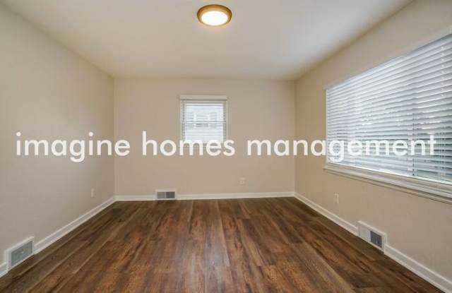 12365 Maple Lane Gallery 4