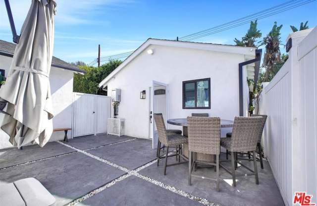 14644 Runnymede St photos photos