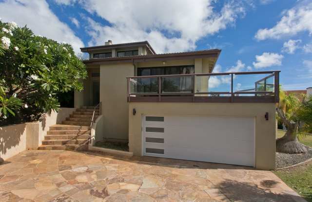 Prestigious Single Family Home - Hawaii Loa Ridge - 600 Kahiau Loop, East Honolulu, HI 96821