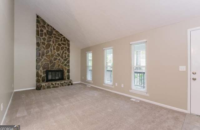 3881 Sugar Creek Drive Gallery 3