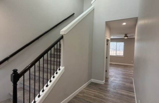 Stunning Modern Townhomes – 3 Bed, 2.5 Bath with Garage & Private Yard in Wasilla! Gallery 2