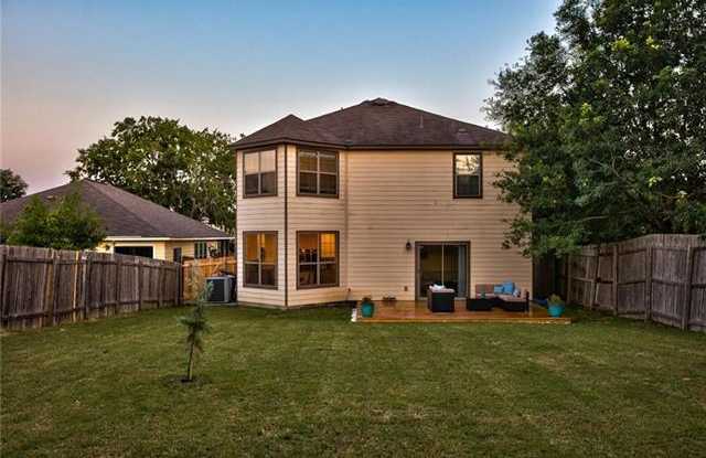 4611 Lyra CIR Gallery 4