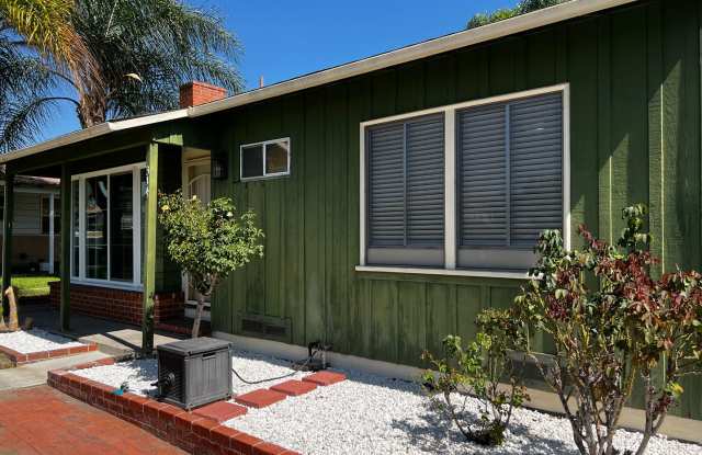 2 Bedroom 1 Bath Duplex for Rent in Montebello with 1 Car Garage Gallery 4