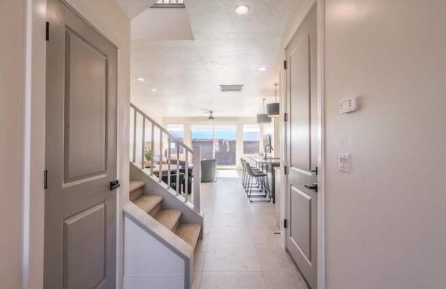 2972 W 570 N Gallery 4