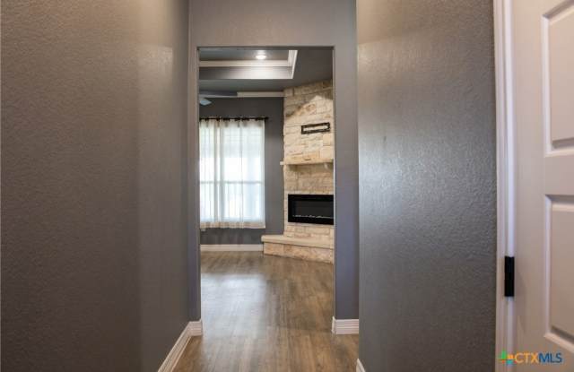 211 Fawn Ridge Drive Gallery 2