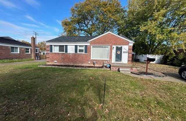 29620 HATHAWAY Street photos photos