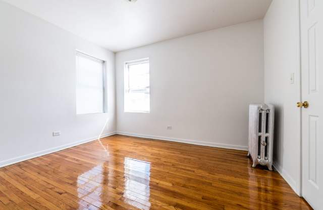 7609 S Coles Gallery 3