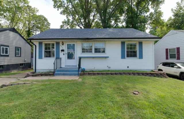 Section 8 Welcome ! Spacious 3 Br / 1 BA Home For Rent ! photos photos