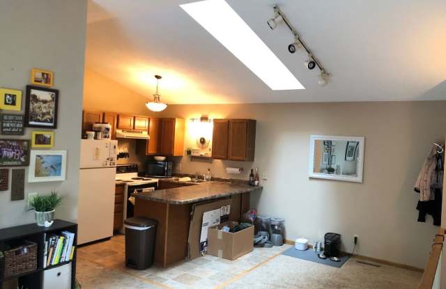 803 Parkside Dr Gallery 3