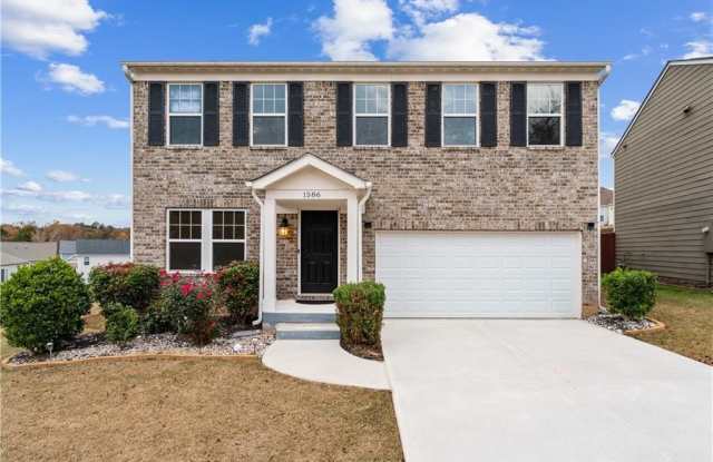 1586 Garden View Drive - 1586 Garden View Drive, Sugar Hill, GA 30518