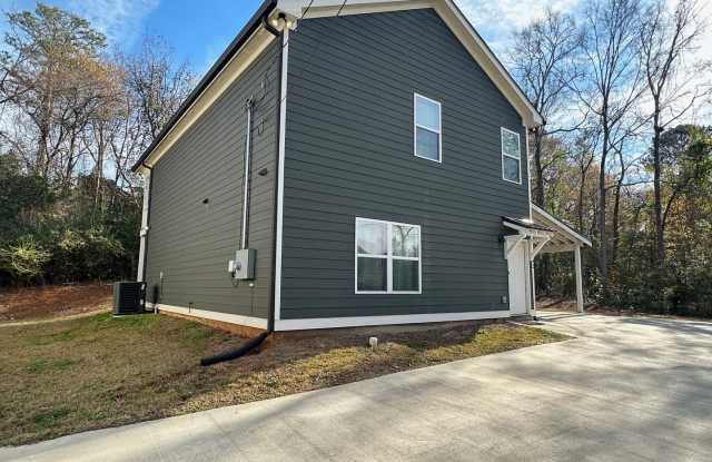 Four Bedroom Available for Pre-Lease Gallery 4