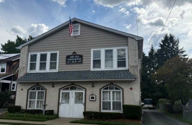 319 Lathrop Ave photos photos