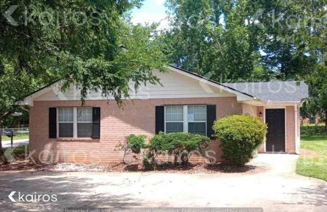 305 Deerpark Drive photos photos