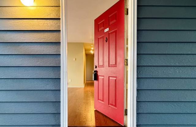 16817 Larch Way #B101 Gallery 4