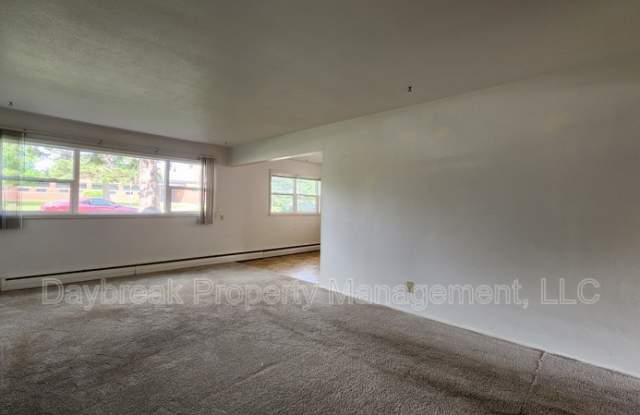 2913 8th Street North - 2 Gallery 2