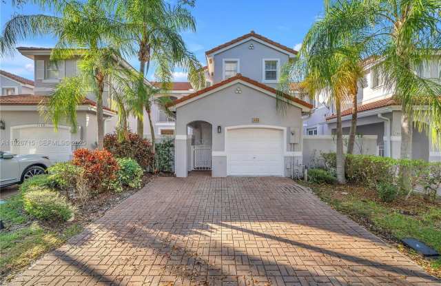 1450 Weeping Willow Way - 1450 Weeping Willow Way, Hollywood, FL 33019 1450 Weeping Willow Way - 1450 Weeping Willow Way, Hollywood, FL 33019