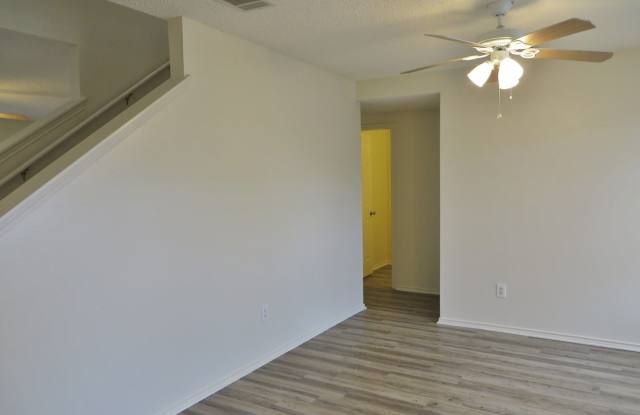 2700 Georgian Drive Gallery 4