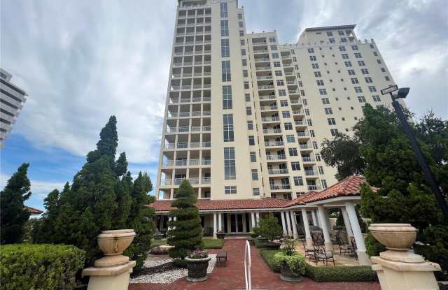 4201 BAYSHORE BOULEVARD - 4201 Bayshore Boulevard, Tampa, FL 33611