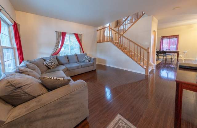 1758 Raleigh Trail Gallery 3