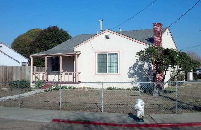 Spacious 2 Bedroom 1 Bath House in Oakland -- Coming Soon !!! - 11136 Estepa Drive, Oakland, CA 94603