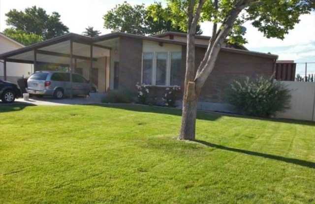 Beautiful home with fence backyard photos photos Beautiful home with fence backyard photos photos