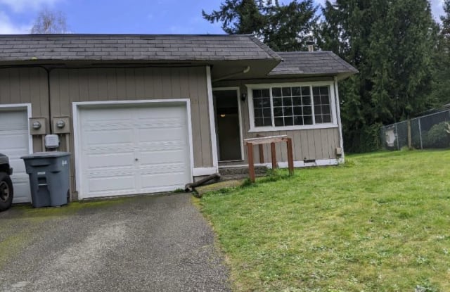8315 59th Ave E - 8315 59th Avenue East, Waller, WA 98371