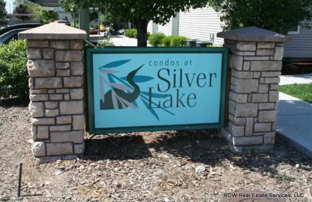3311 N Lakeharbor Ln Gallery 1
