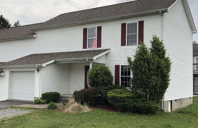 100 Northern Court - 100 Northern Way, Prosperity, WV 25880