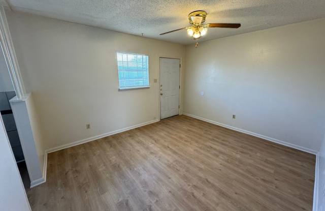 940 S 15th Street Gallery 3