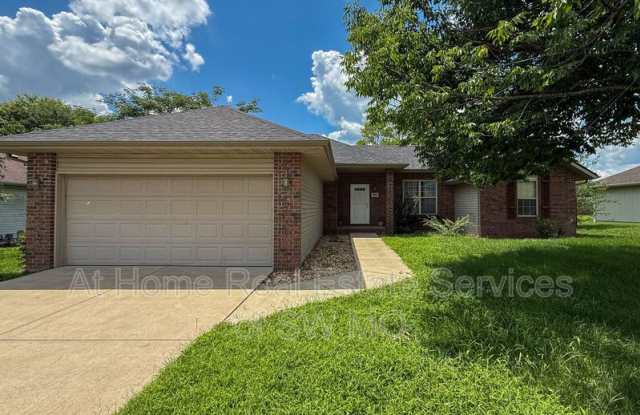 761 N Lexington Ave photos photos