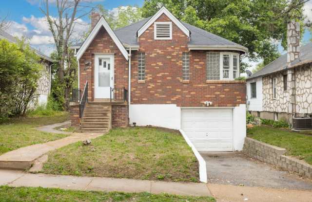 Charming 3 Bedroom 2 Bathroom Home photos photos