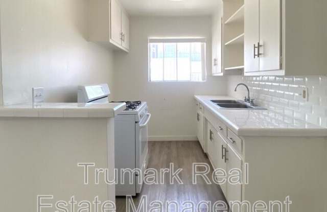 585 E Washington Blvd - 585 East Washington Boulevard, Pasadena, CA 91104