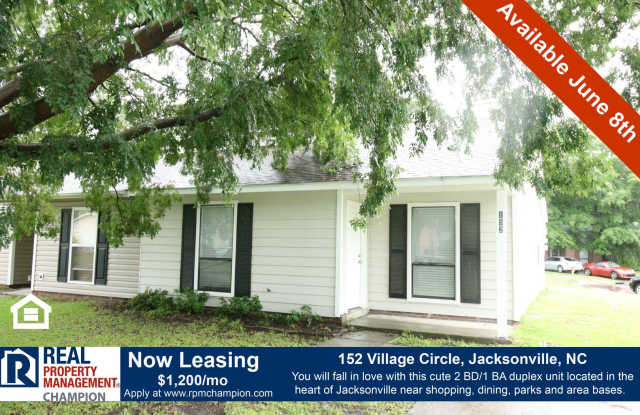 Adorable 2 BD/1 BA Duplex with Covered Back Patio photos photos