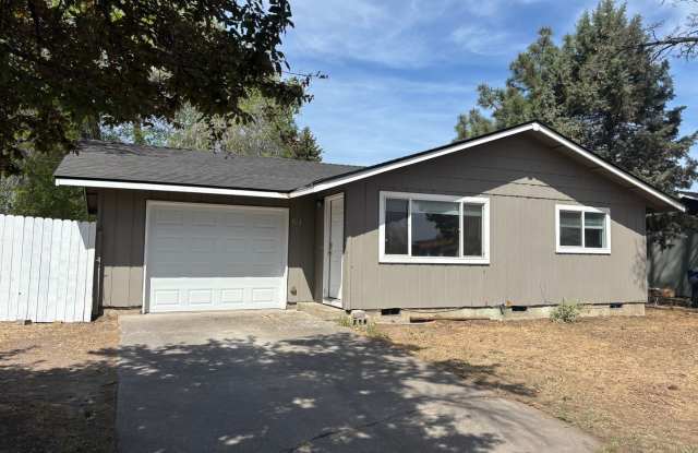 Three-Bedroom home with large backyard photos photos