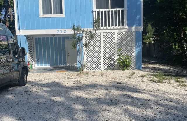 710 Barcelona Rd photos photos