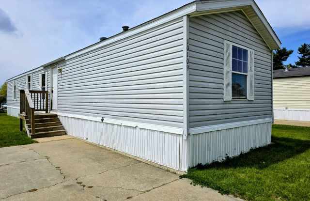 10109 Westmoreland Drive - 10109 Westmoreland Drive, LaPorte County, IN 46360