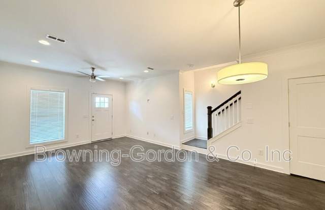 971 Ashland Place Drive Gallery 4