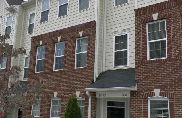 19432 NEWTON PASS SQUARE - 19432 Newton Pass Square, Lansdowne, VA 20176