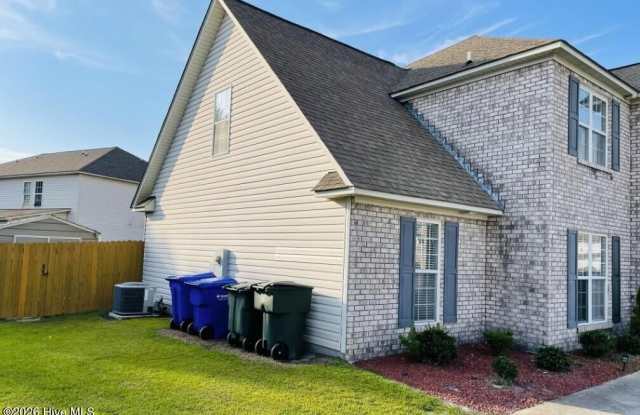 4000 Lucerne Court Gallery 3