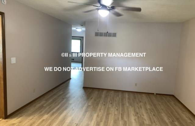 1410  Southwest Sunset Ave Gallery 2