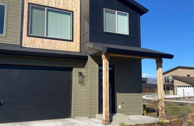 3 Bedroom | 2.5 Bath Home in The Dalles photos photos
