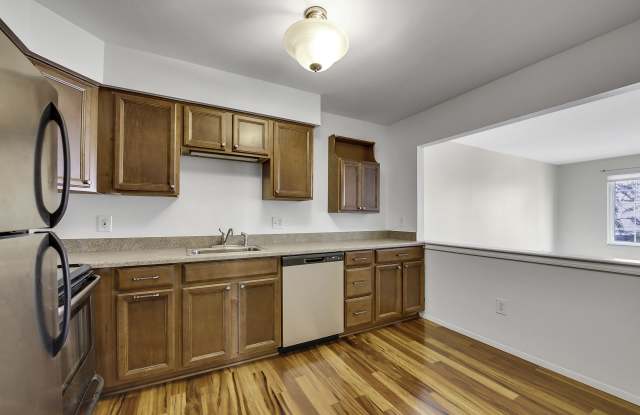1150 Catalpa Drive Gallery 4